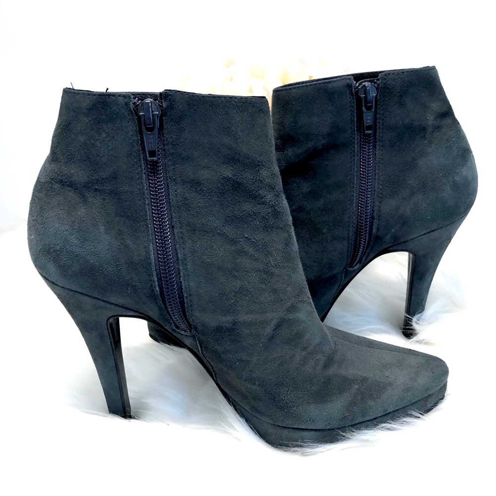 STEVE MADDEN - ANKLE BOOTIE - EUC - 6.5